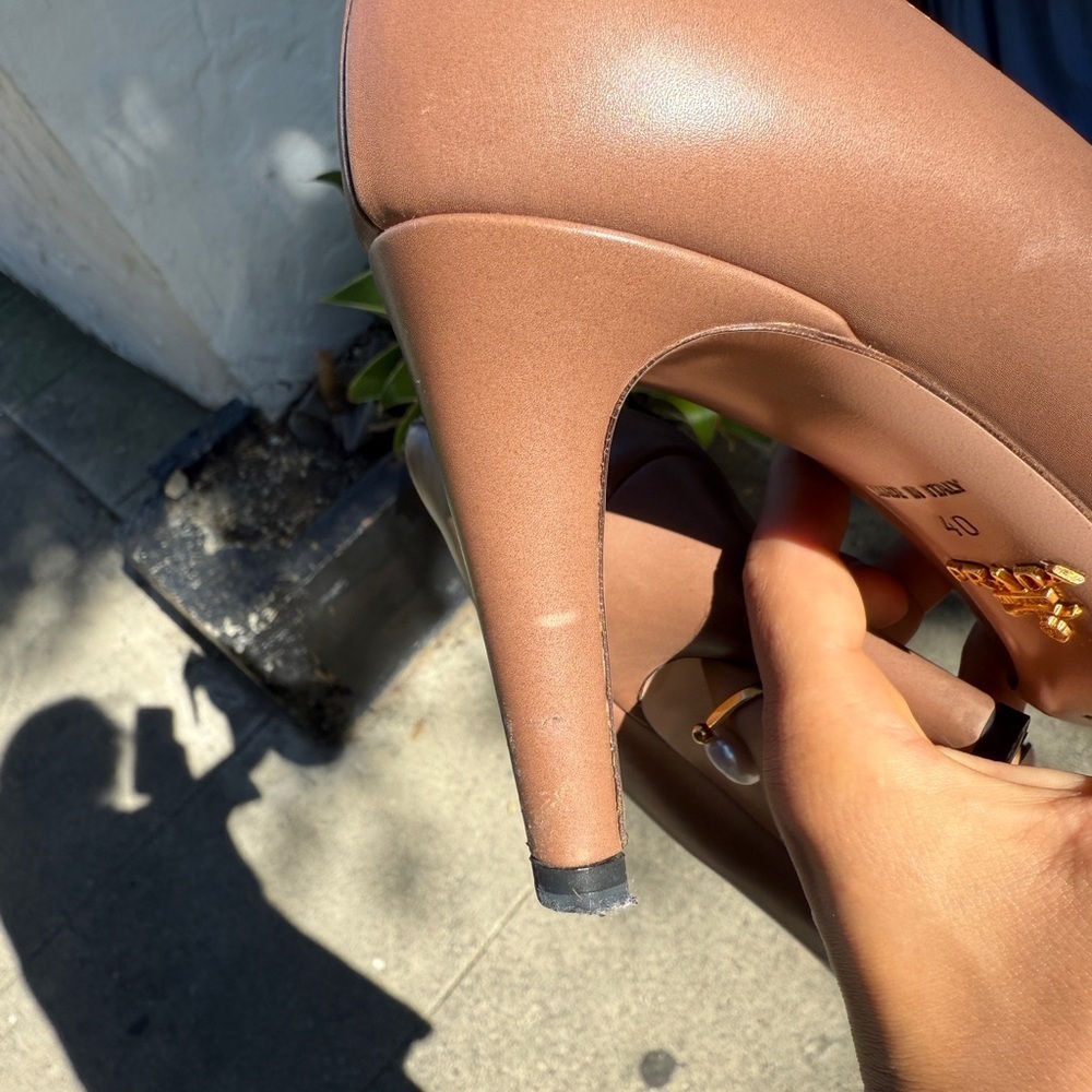 Prada mocha heels. - Picture 9 of 11
